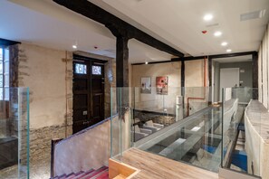 Interior - Limehome Vitoria Palacio Álava-Velasco (Vitoria-Gasteiz)