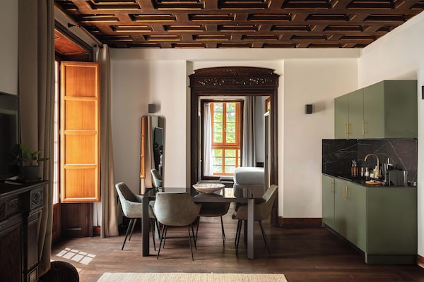 Limehome Vitoria Palacio ÁLava-velasco - Vitoria-Gasteiz
