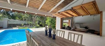 2-bedroom Bonita house with private pool
