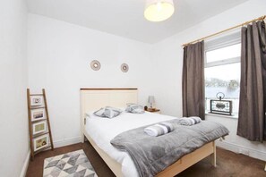 3 bedrooms, iron/ironing board, Internet, bed sheets - The Comfortable Cottage of The Dales - Sleeps 5 (Skipton)