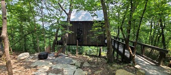 The Treetop Hideaways at Ruby Falls