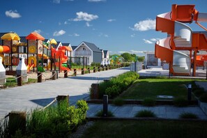 Children’s area - Apartment with a pool, attractions for children (Sarbinowo)