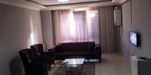 Family Room | Ruang tamu