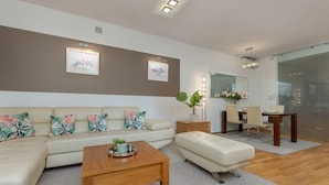 Living room - Apartment Nowy Świat Warsaw by Renters (Warsaw)