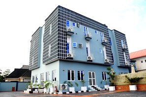 Building design - Joyrich Hotel (Epe)