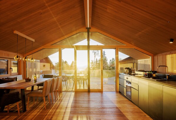 Télévision à écran plat de 46 pouces avec chaînes numériques, Netflix