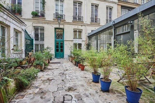 Terrace/patio - Charming family apartment - Center of Paris (Paris)