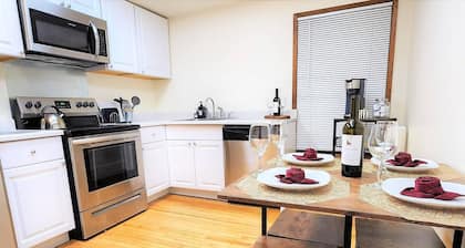 Santana Row 4BR Stay – Heart of Silicon Valley