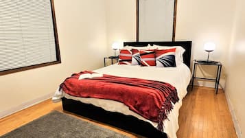 4 bedrooms, desk, iron/ironing board, free WiFi