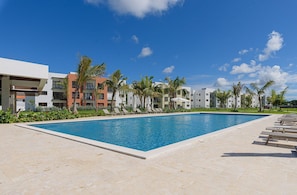Pool - One-Bedroom Apartment, Pool, Near the Beach (Punta Cana)