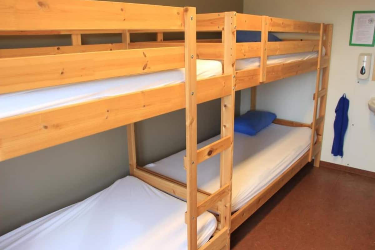Shared Dormitory, Mixed Dorm, Shared Bathroom | WiFi (free), bed sheets