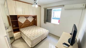1 bedroom, iron/ironing board, internet