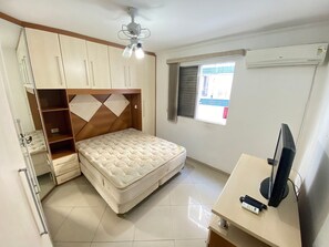 1 bedroom, iron/ironing board, Internet - Foot in the sand Corner of Fort II - Tiradentes 3 (Praia Grande)