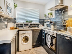 Highchair - 3 bedroom accommodation in Mumbles (Mumbles)