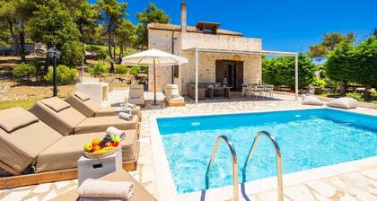 Villa Boscheto Tria - Drei Schlafzimmer Villa, Schläft 6