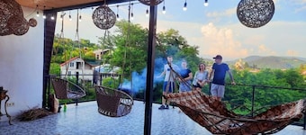 Inaisi Hotel