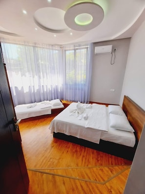 Family Triple Room | Soundproofing, free WiFi - Inaisi Hotel (Kutaisi)