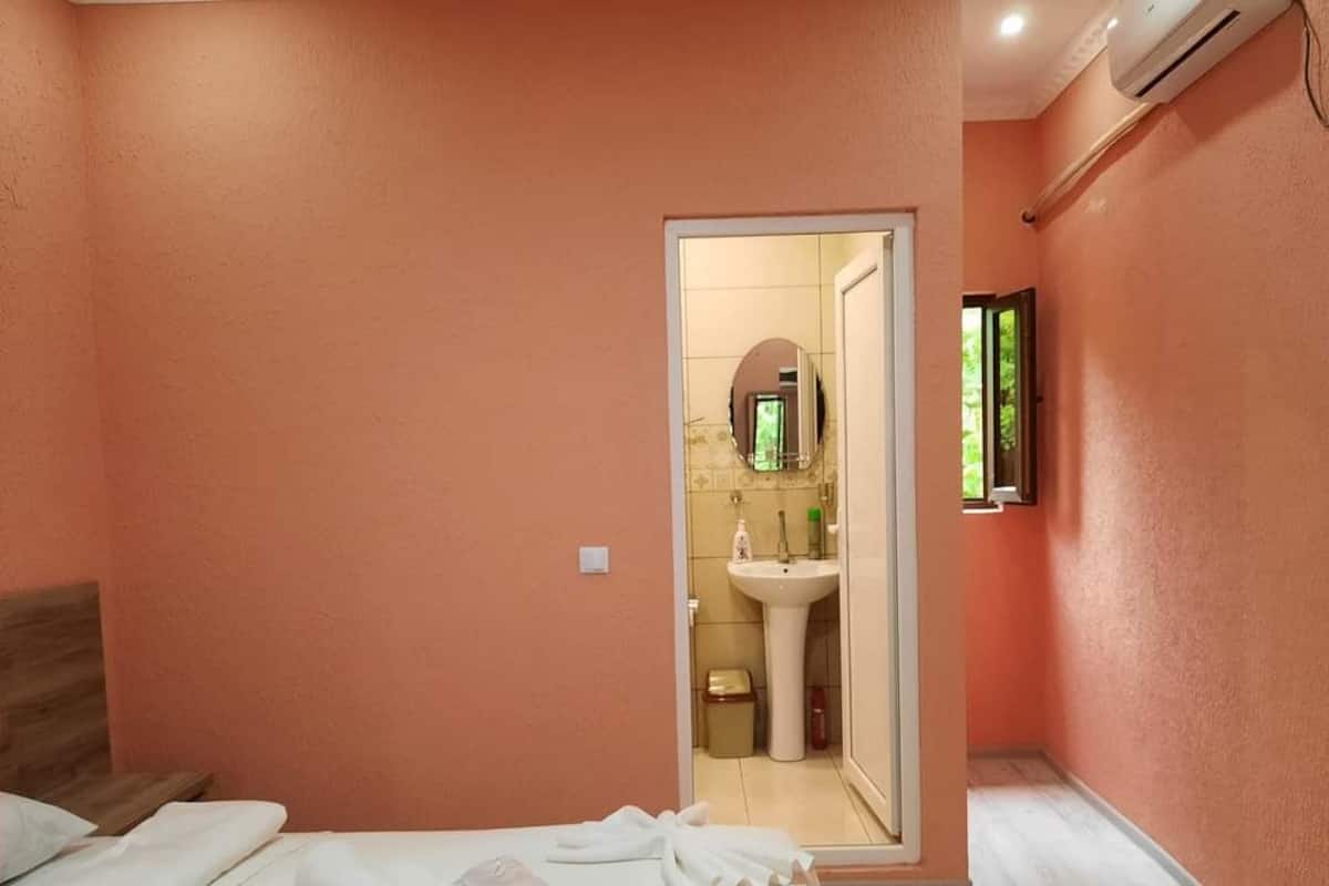 Kamar Twin Tradisional | Kedap suara dan Wi-Fi gratis