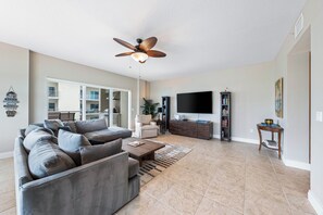 Living area - Crescent Condos by Beachside Management (Siesta Key)