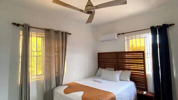 Family Double or Twin Room | Desk, laptop workspace, WiFi, bed sheets