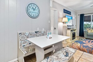 House, Multiple Beds (Bungalow 1) | Interior