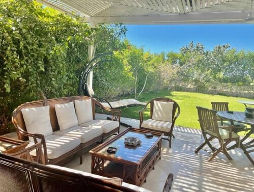 Beautiful Private Villa with Garden