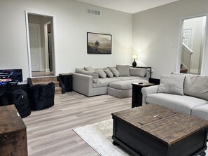 Smart TV, video games