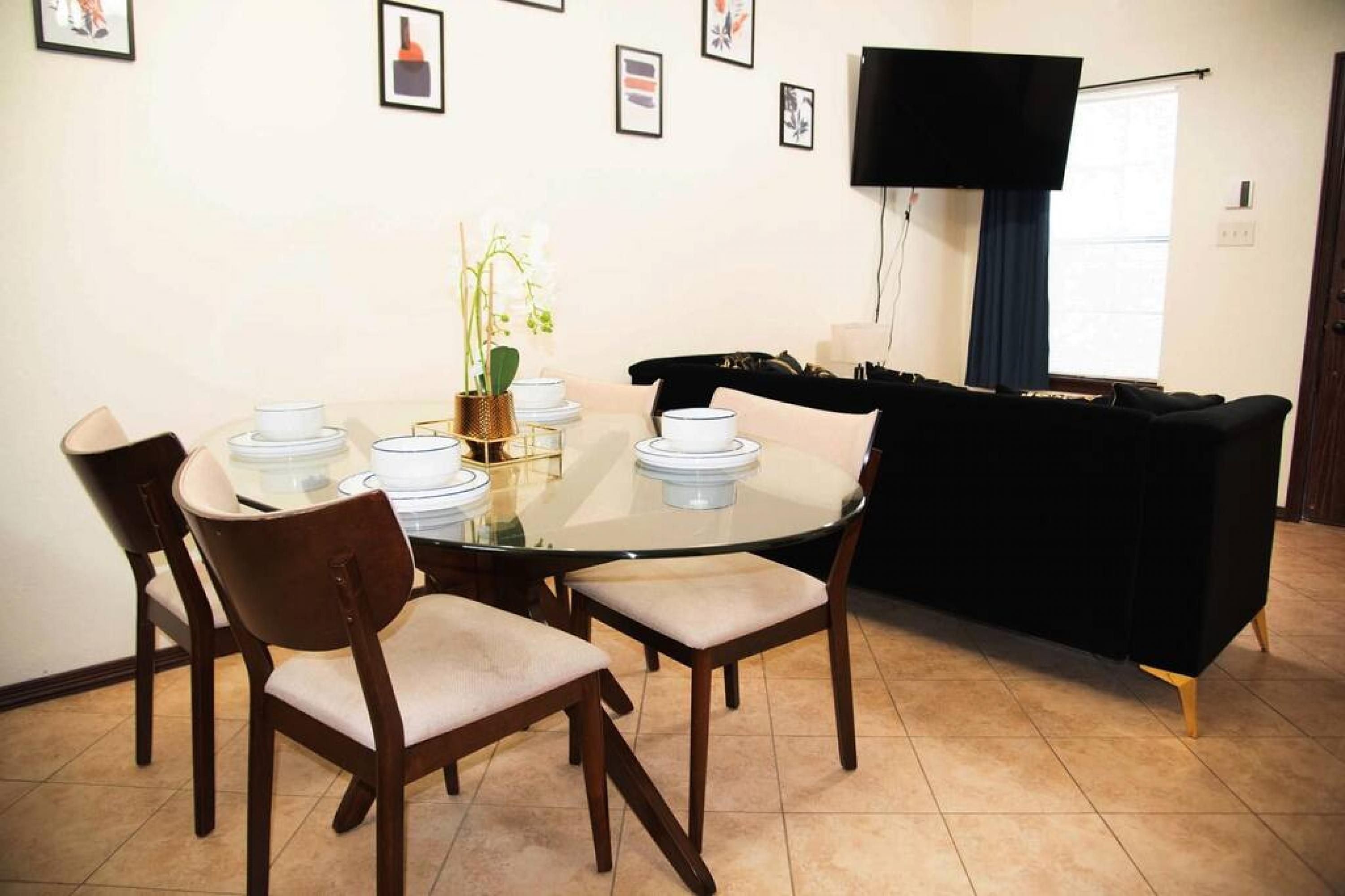 2 bedrooms, iron/ironing board