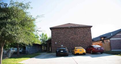 2BD 2BT Apartment 1 Min to University Utrgv