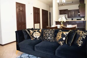 Apartment | 2 bilik tidur, seterika/papan seterika