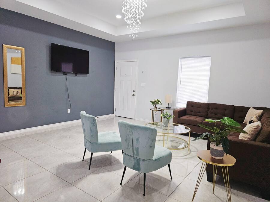 Appartement | 2 slaapkamers, een bureau, internet