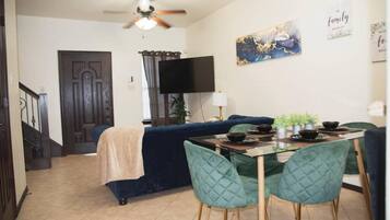 Apartment | 2 bedrooms, iron/ironing board