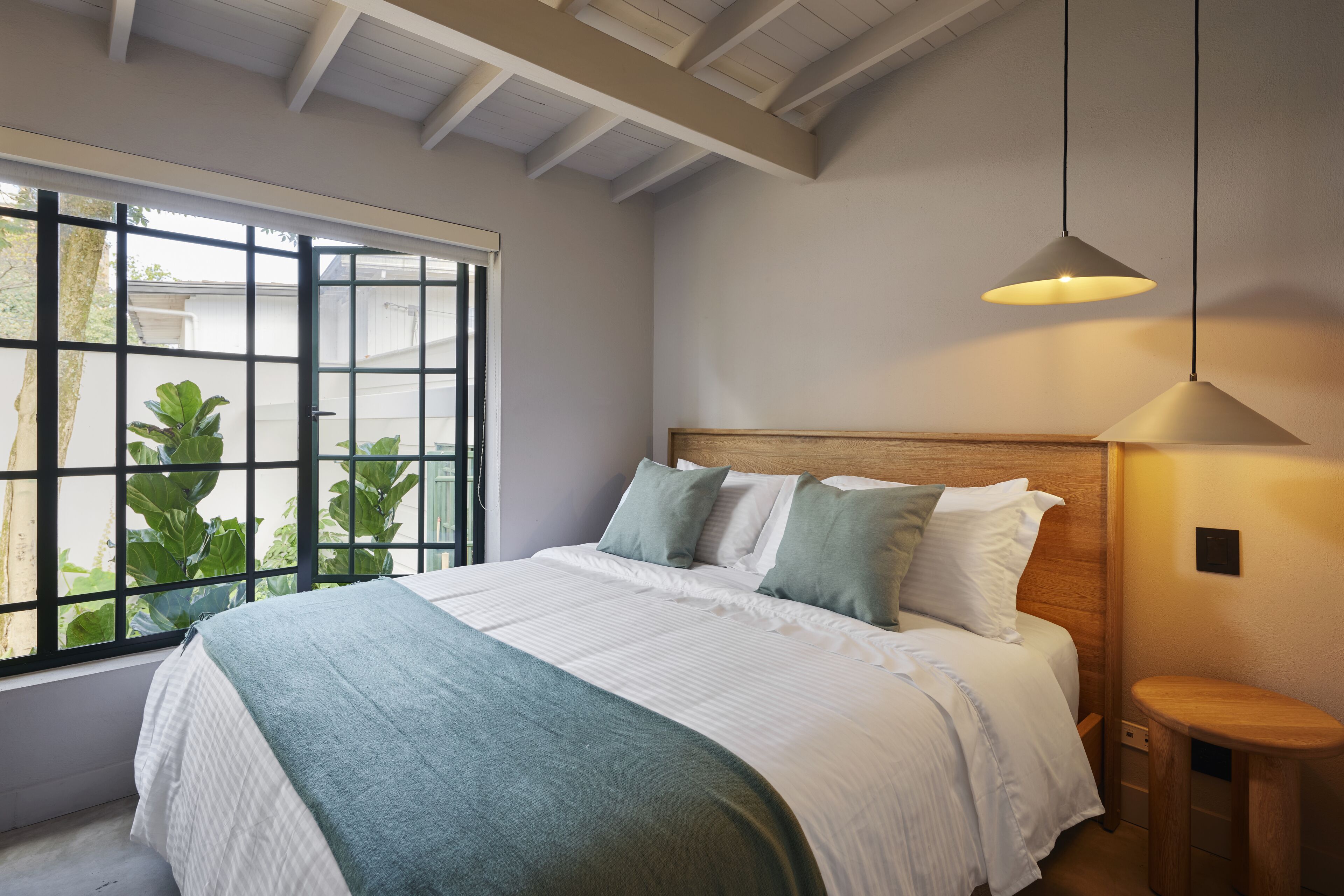 高级套房 | 埃及棉床单、高档床上用品、羽绒被、Select Comfort 床