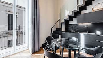 Duplex standard | Área de estar | Smart TV 42 polegadas com canais a cabo