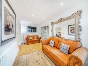 Living area - Buttercup Cottage - UK45969 (Yarm)
