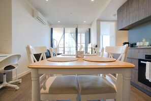 Dining - City Chic Living - 1BR APT Overlooking Rundle Mall (Adelaide)
