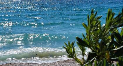 Only 350 metres to the beach with sea view