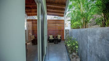 Chambre Deluxe, en angle | Terrasse/Patio