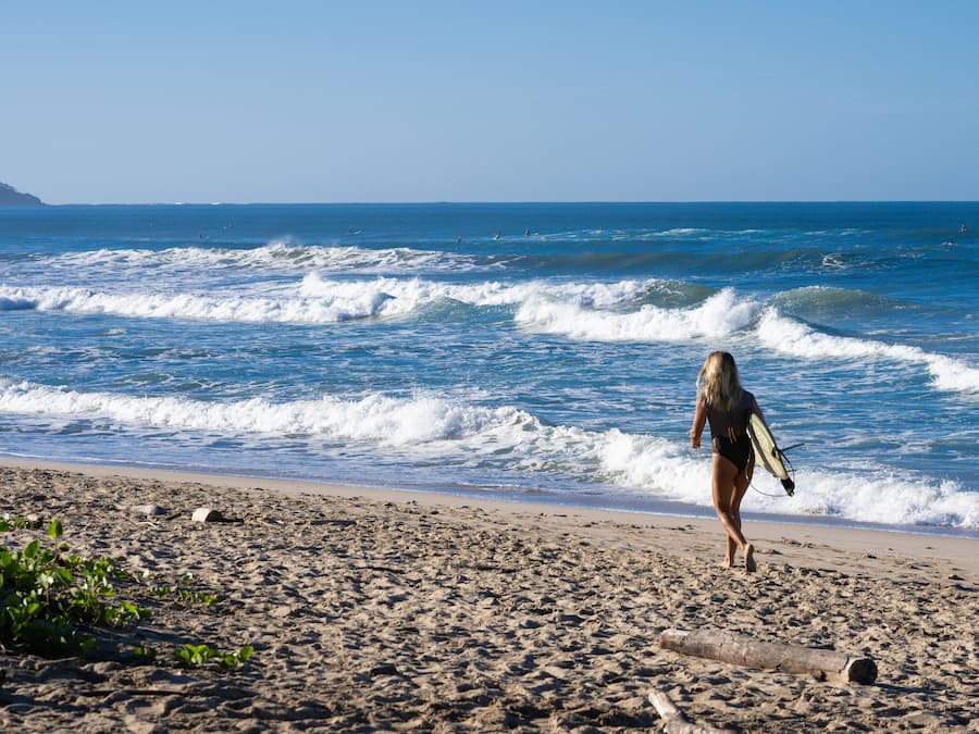 Surfing/bodyboarding