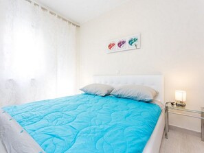 2 sovrum, skrivbord, gratis wi-fi och sängkläder