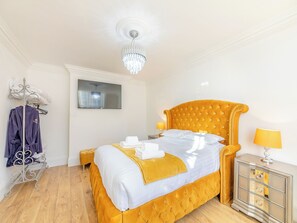 1 bedroom, free WiFi, bed sheets - Iris Apartment - UK45966 (Yarm)