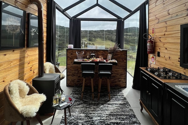 Cabana panorâmico | 1 quarto, frigobar, individualmente decorados