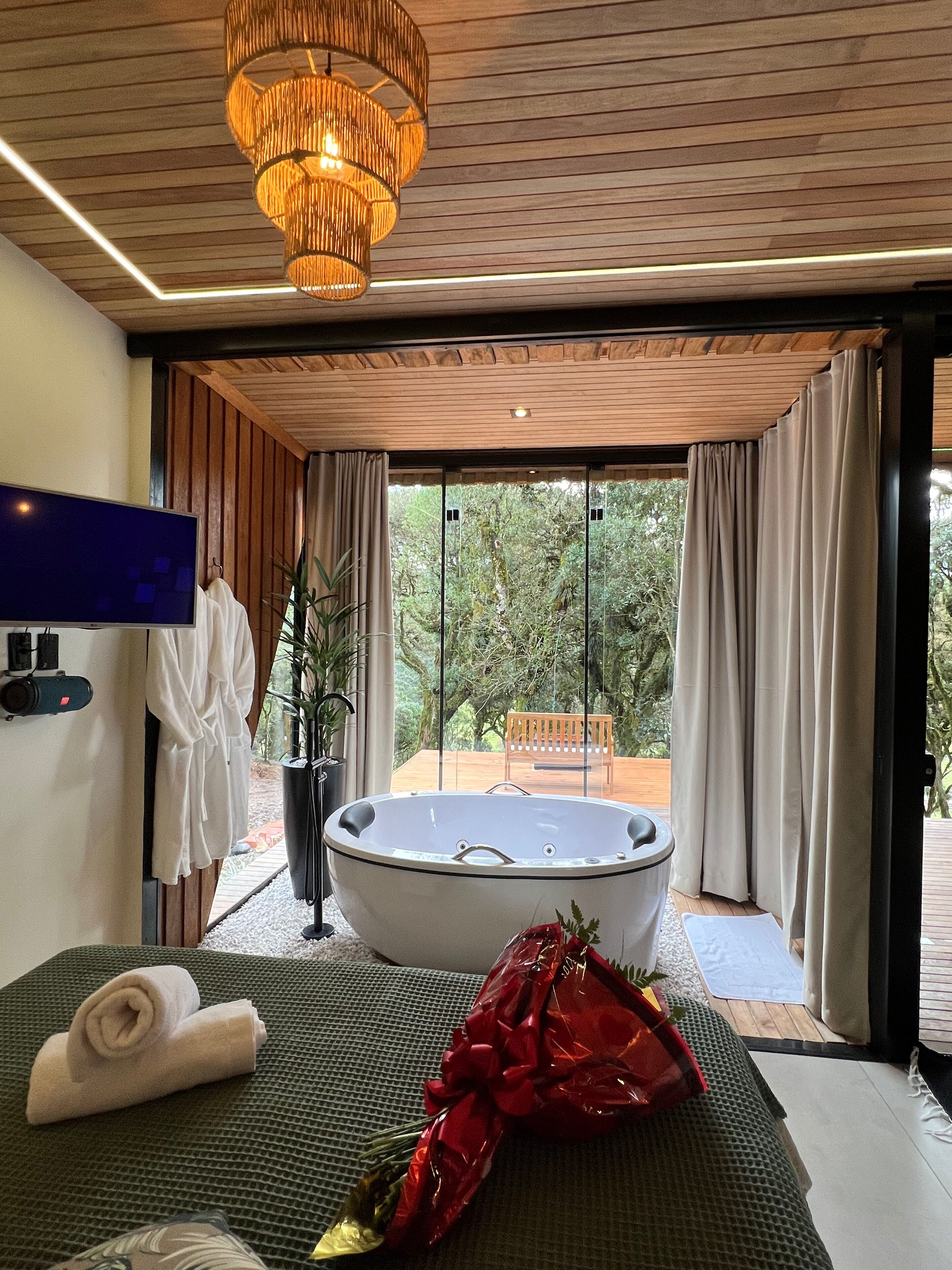 Cabana romântica | Frigobar, individualmente decorados, individualmente mobiliados