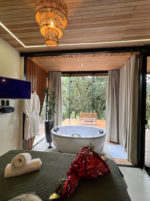 Cabana romântica | Frigobar, individualmente decorados, individualmente mobiliados