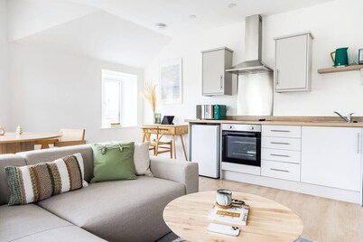 Newport Ship's Nook: Cozy Hideaway