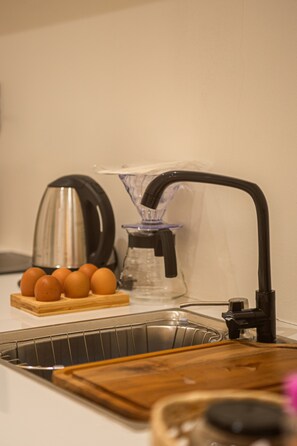 Kaffee und/oder Kaffeemaschine