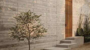 Bagian depan properti