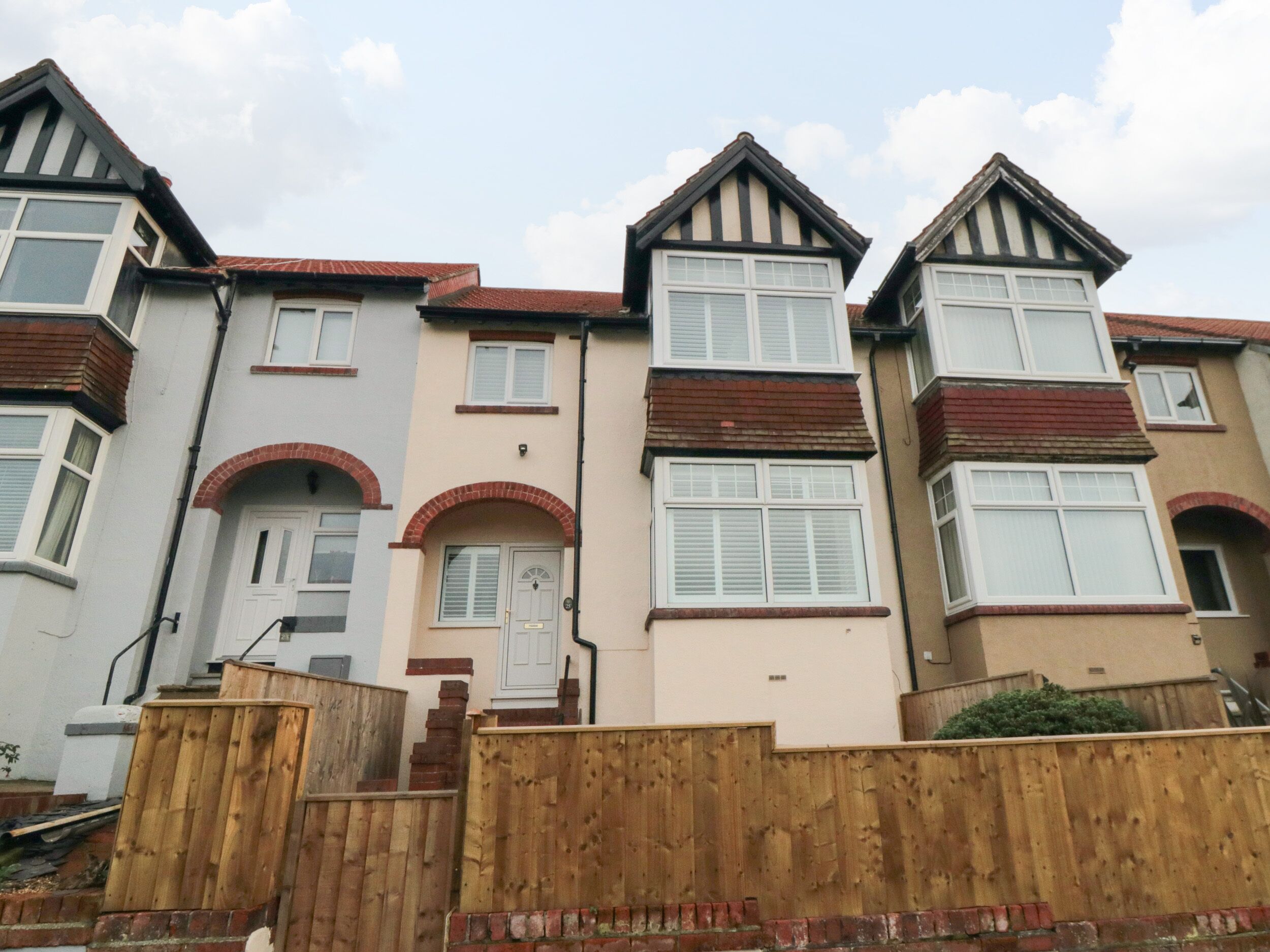 平房 | 住宿正面