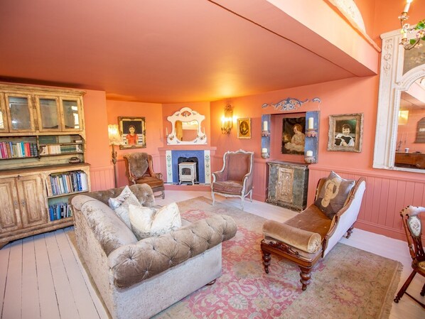 Smart TV - Unique renovated former chapel - Pass the Keys (Deddington)