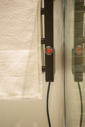 Hand-held showerhead